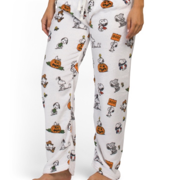 Other - Peanuts womens Halloween Snoopy Mummy Pumpkin Print Plush Pajama Pants New